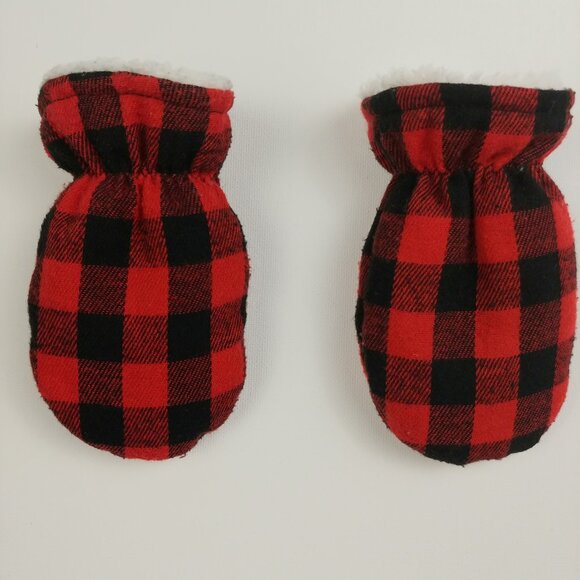 Joe Fresh Buffalo Plaid Sherpa Mittens 12-24 Months - Picture 2 of 7